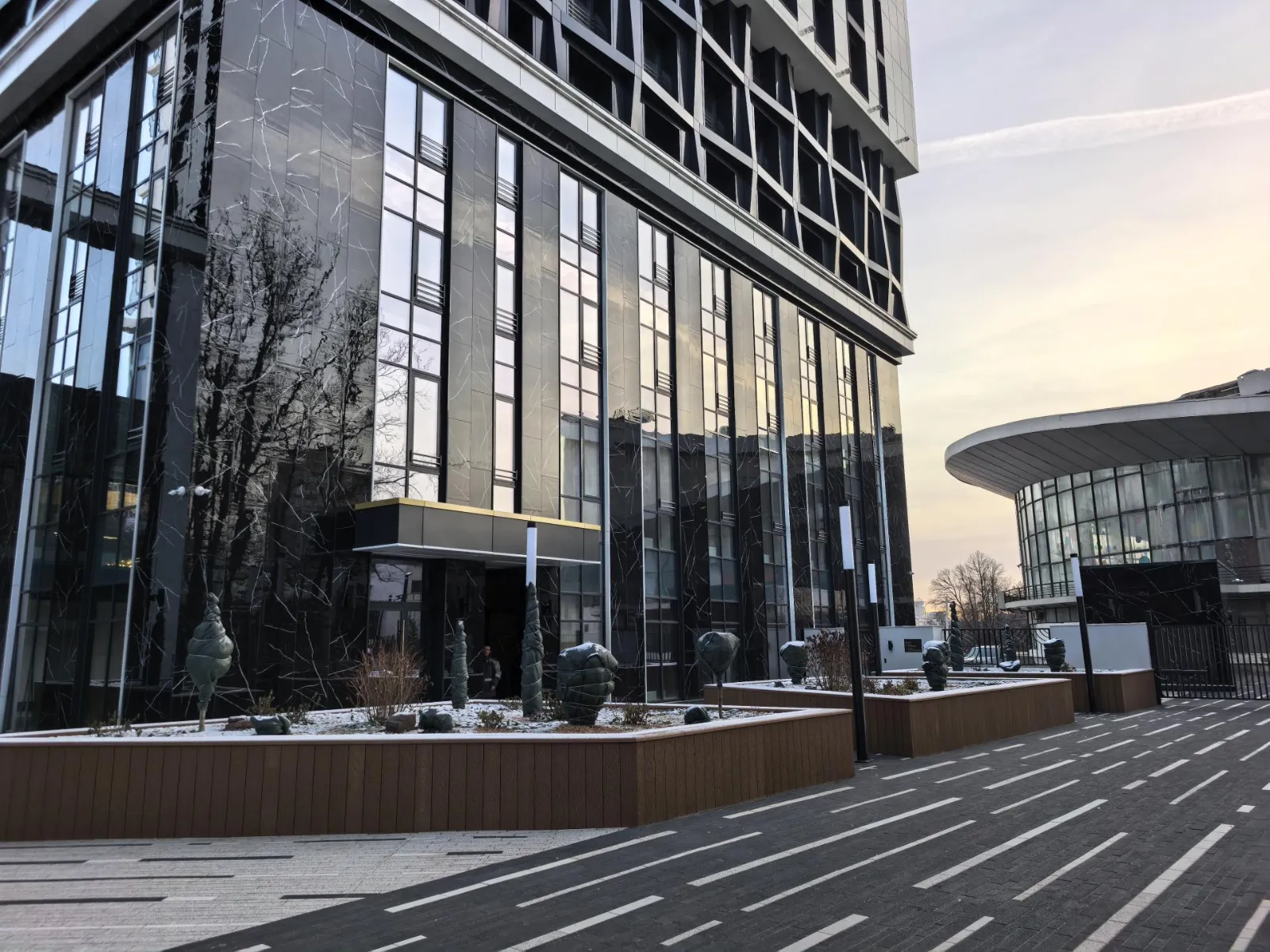Офисы, магазины  ЖК Прайм 80 м2