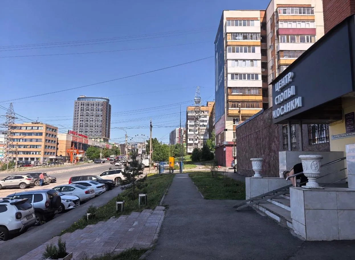 Торговое помещение 205м², первая линия Менделеева