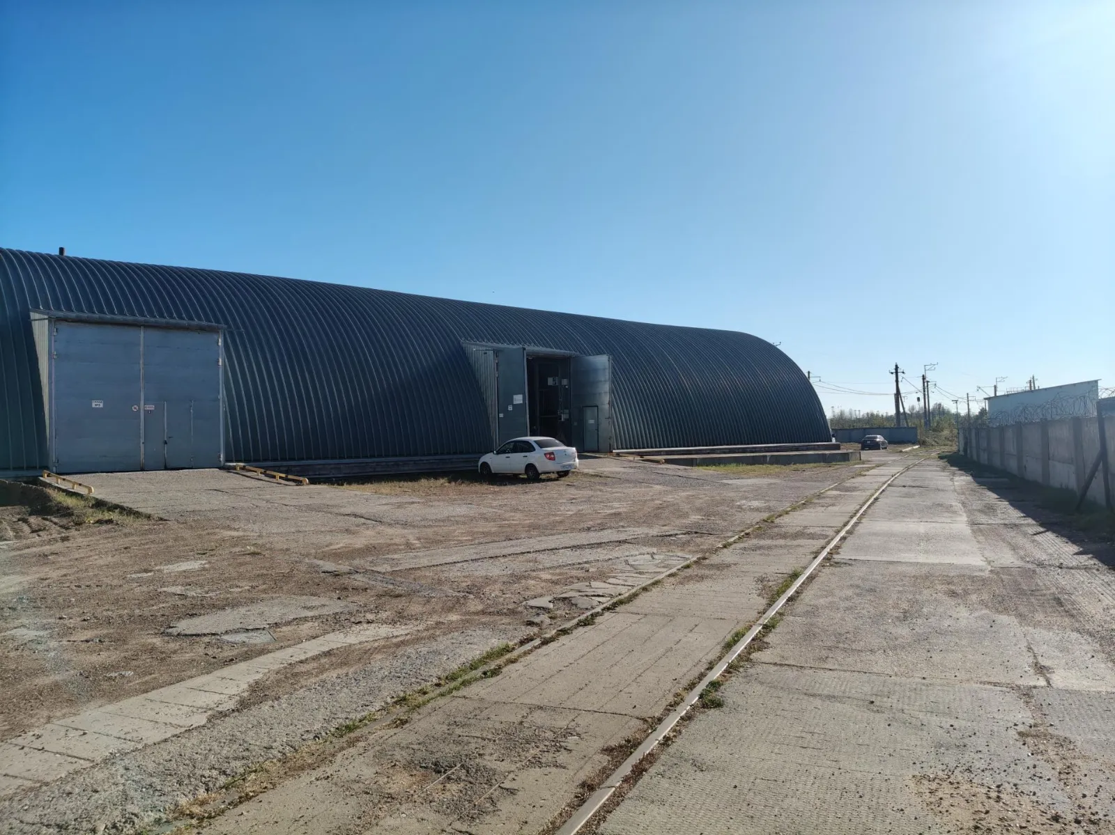 Отапливаемый склад в городе 280 м2, Дема, М5.