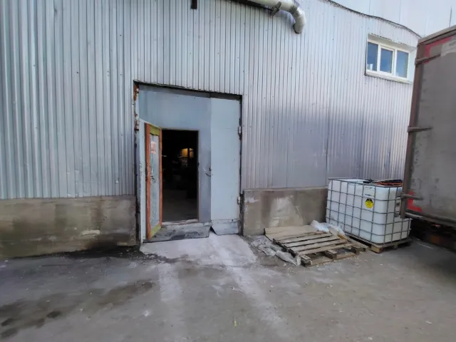 Склад на Новоженова 140 м2 отапливаемый