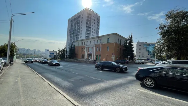 Здание в центре 902 м2 на 1 линии ул. Заки Валиди