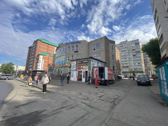 Аренда в Зеленой роще в ТЦ , 50м2