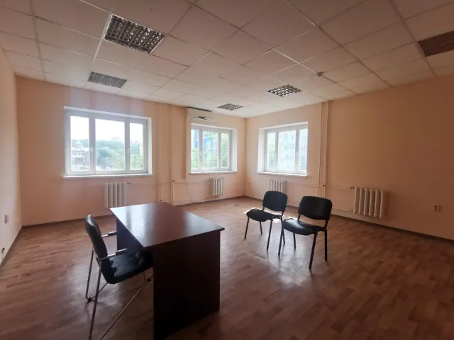 Светлый офис 34 м2 на Менделеева