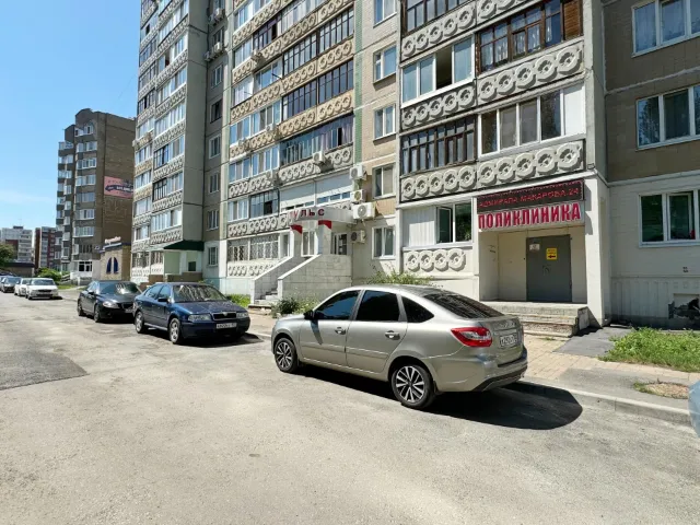 Продажа офиса 260,6 м² Уфа, 1-я линия, отд. вход,