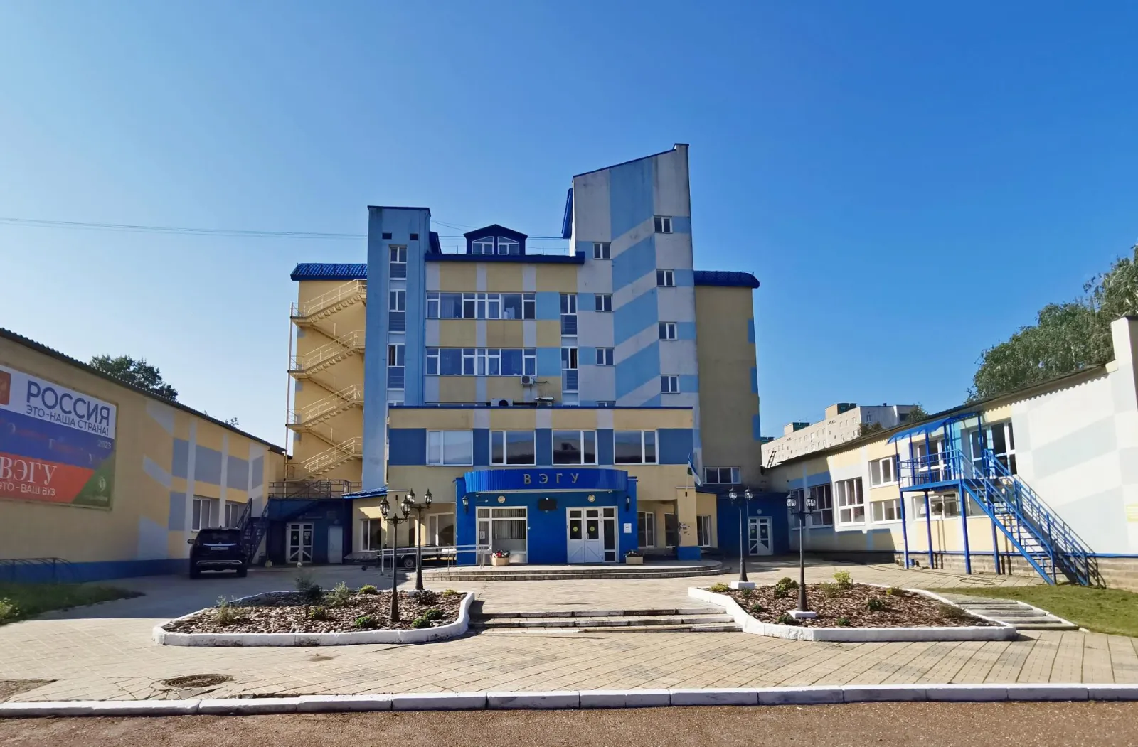 Офис 405 кв.м в районе Акбузата (с НДС)