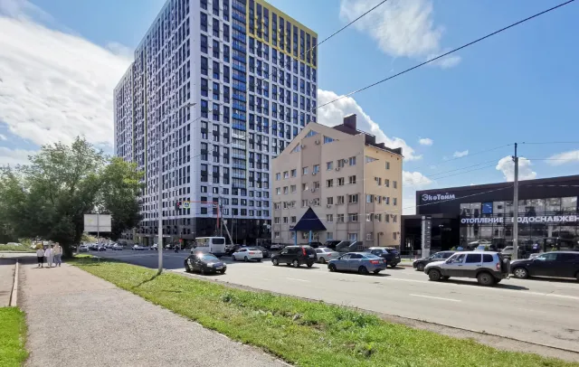 Офис 33 кв.м в БЦ на Кирова (с НДС)
