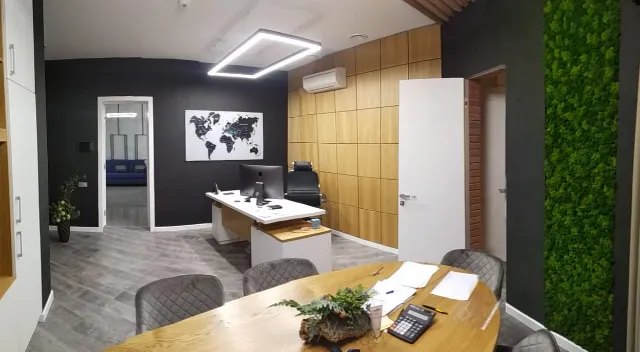 Красивый офис с мебелью в центре, 118 м2