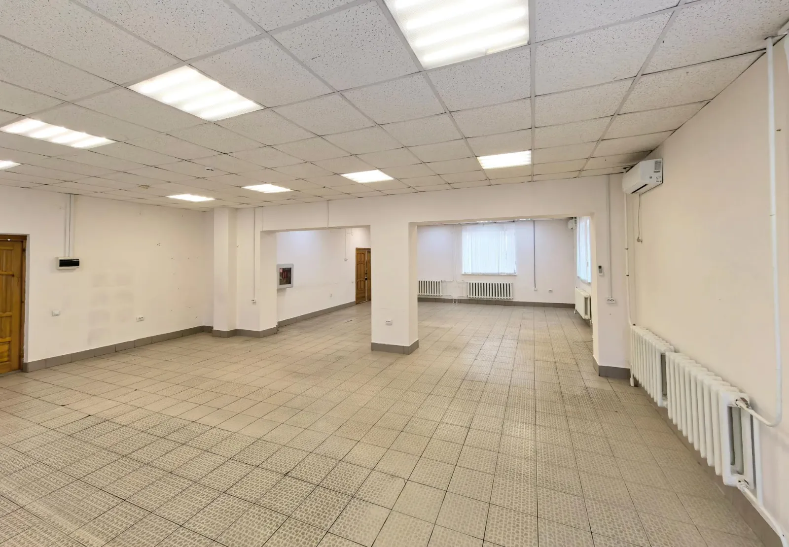 Торговые 91 м² на Кирова (с НДС)