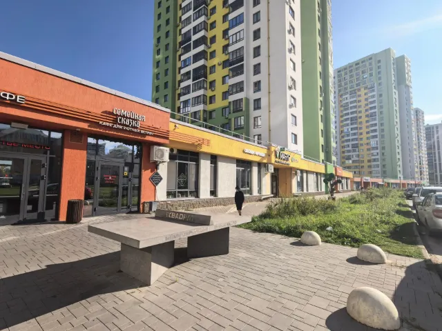 77 м2 в мкрн Яркий, свободное назначение