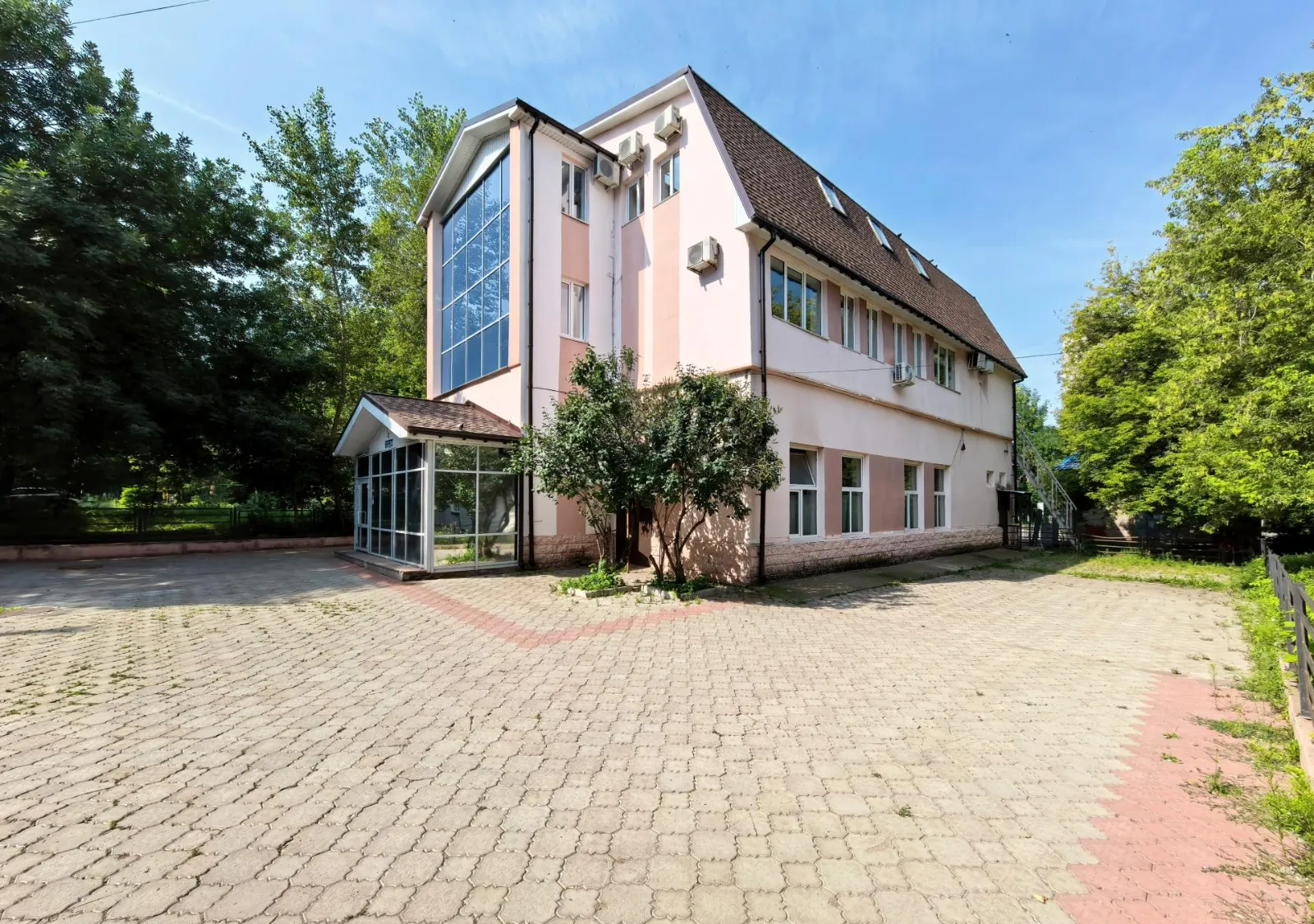 Офис 506 кв.м на Проспекте, с парковкой, с НДС