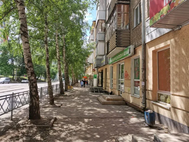 Торговое помещение 42 м², отдельный вход