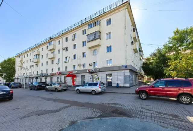 Помещение 125м2 на проспекте Октября, фирма Мир