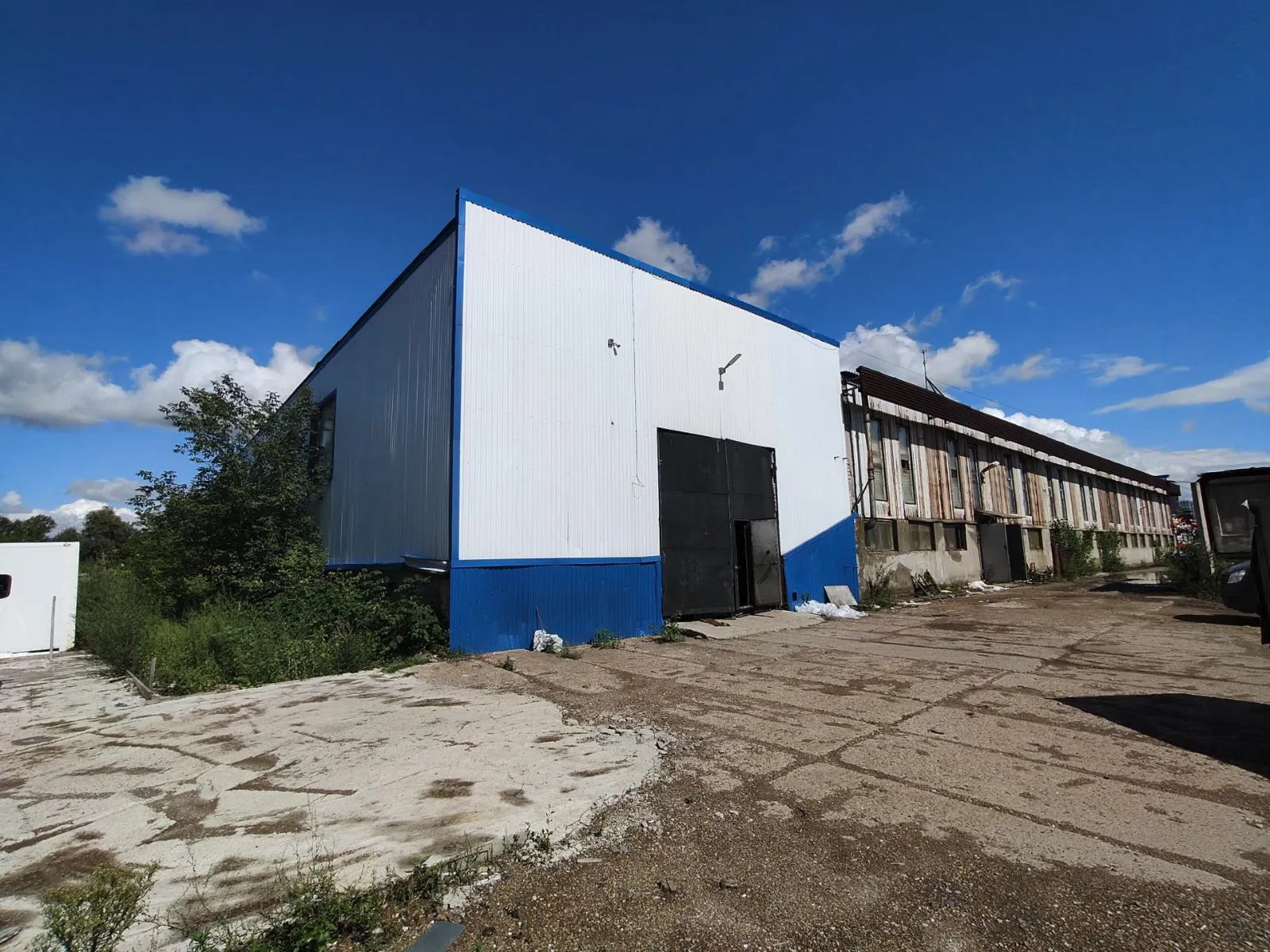 Производственно-складская база 550 м2 с к/б 3,2тн