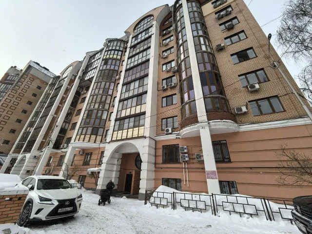 Офис/студия 42,3 м², 2 кабинета, 4 м потолки — Уфа