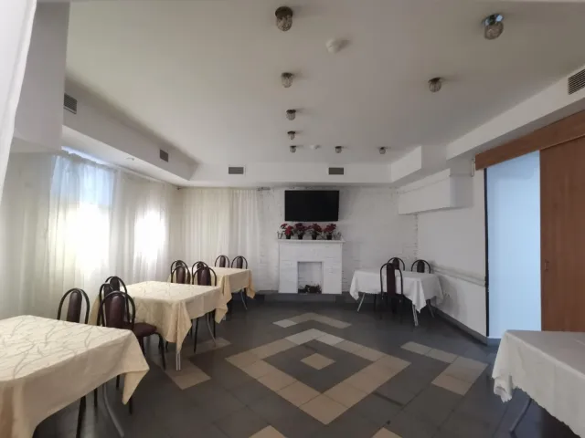 Кафе "Уфа" на Зорге сдается в аренду, 450м2