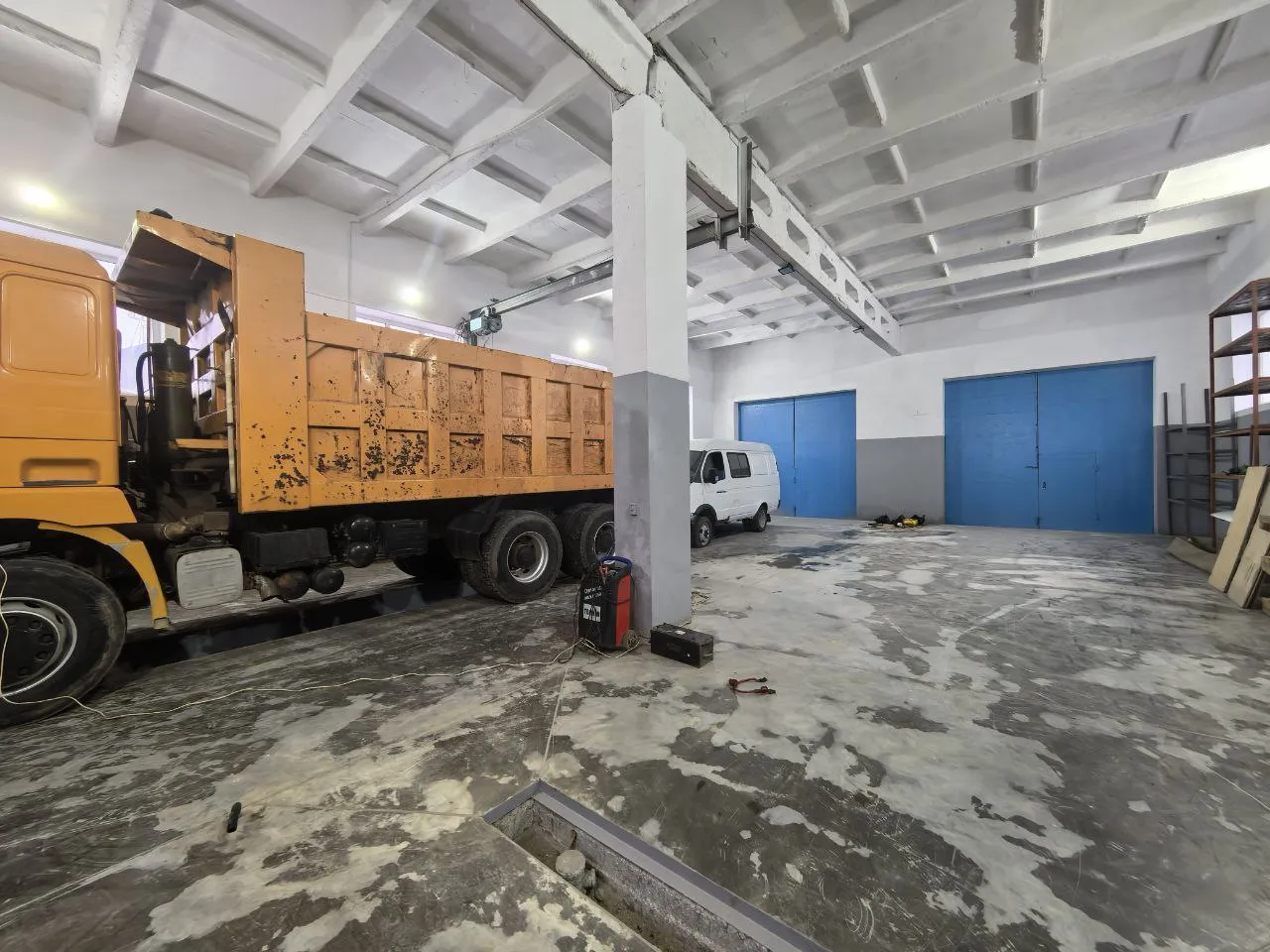 Склад/производство/сервис 250 м², h7 м, 3 ворот