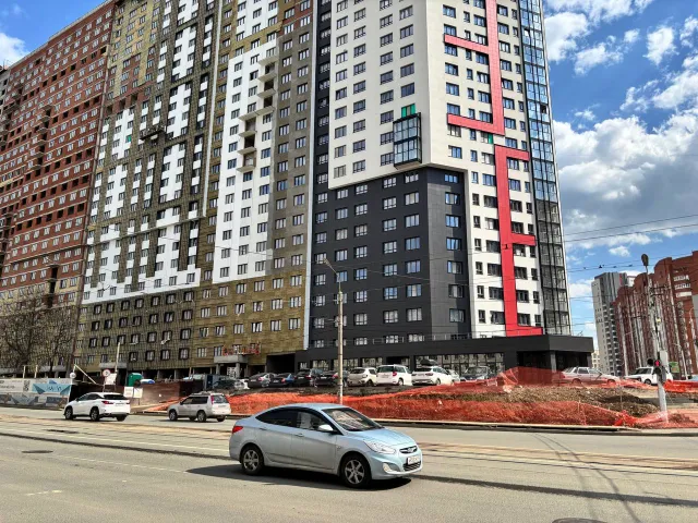 Торговое помещение на красной линии ул.Бакалинской