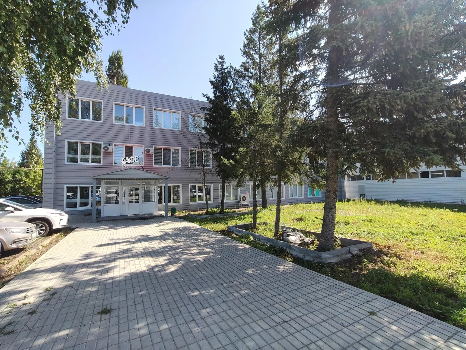 Продается офисное здание в Деме 930 кв.м.