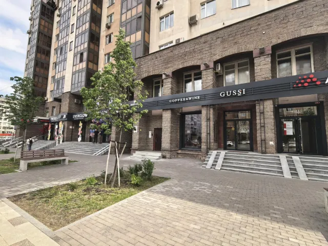 Аренда 125 м2 в центре красная линия