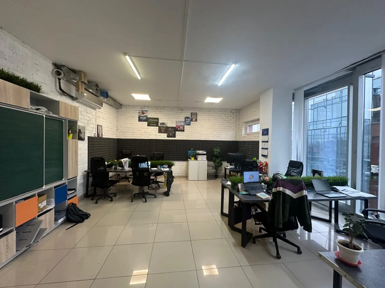 Аренда офиса 113 м², open space (опен спейс)