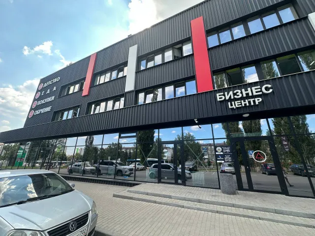 Торговое помещение 346 м² в ТЦ, 1 этаж, витражи