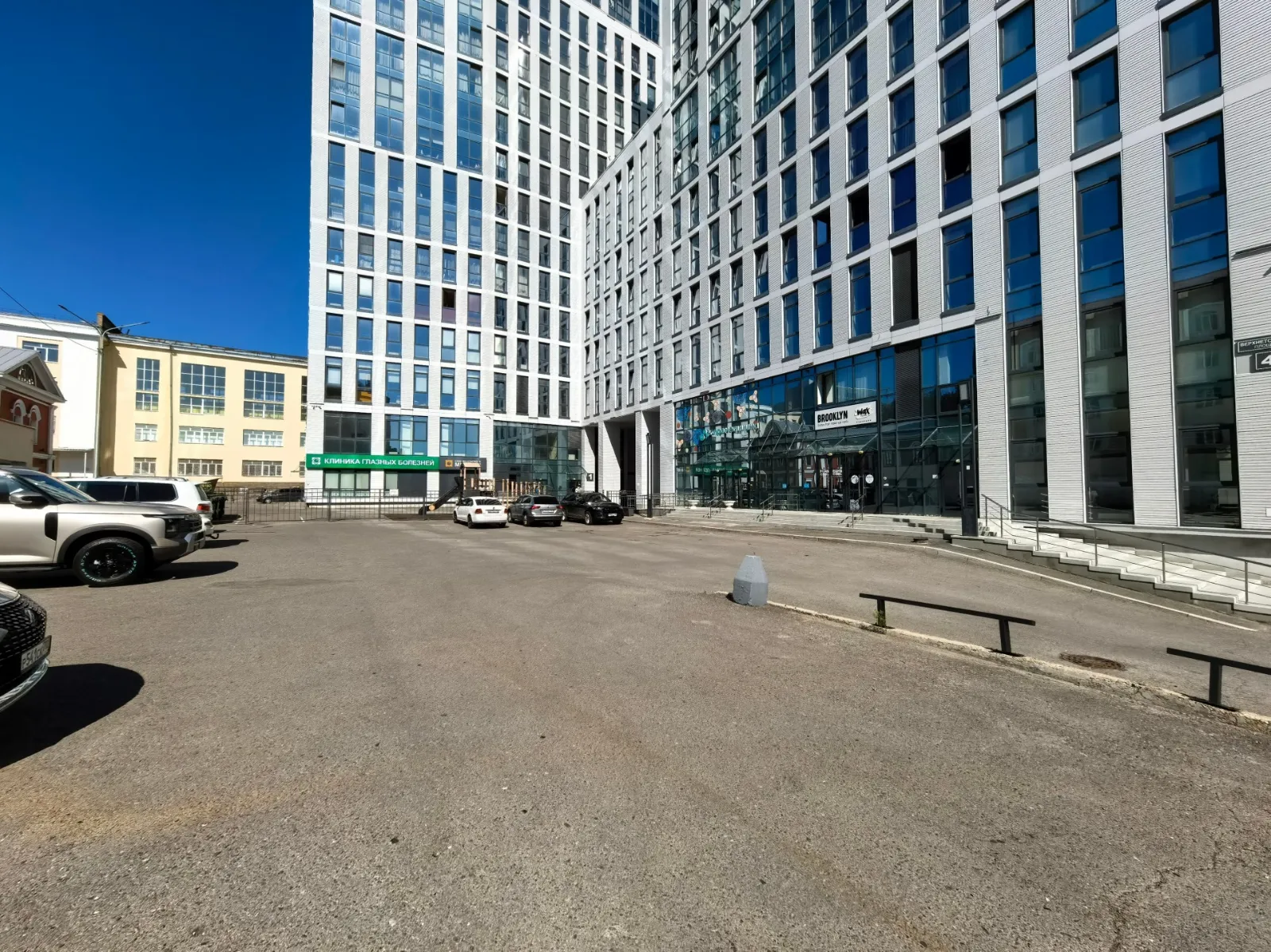 Клиника/стоматология 432.8 м²,1–2 эт,Гостиный Двор